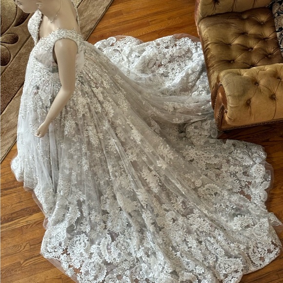 YSA Makino Size 10 lace Floral one of a kind ball gown. - Picture 13 of 16